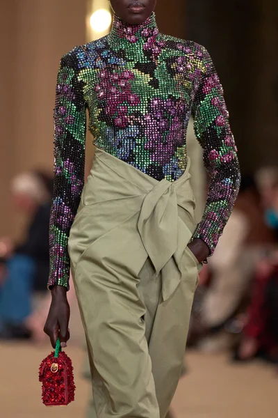 Look 22